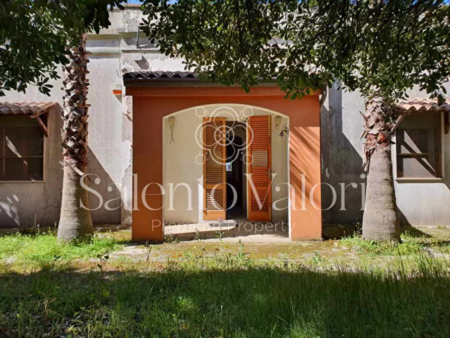 Immagine 4 di Villa in vendita  in Via Provinciale Collepasso a Parabita