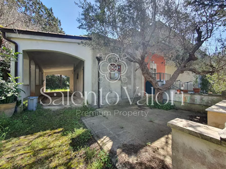 Immagine 13 di Villa in vendita  in Via Provinciale Collepasso a Parabita