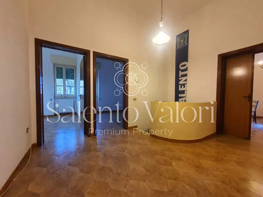 Immagine 25 di Villa in vendita  in Via Provinciale Collepasso a Parabita