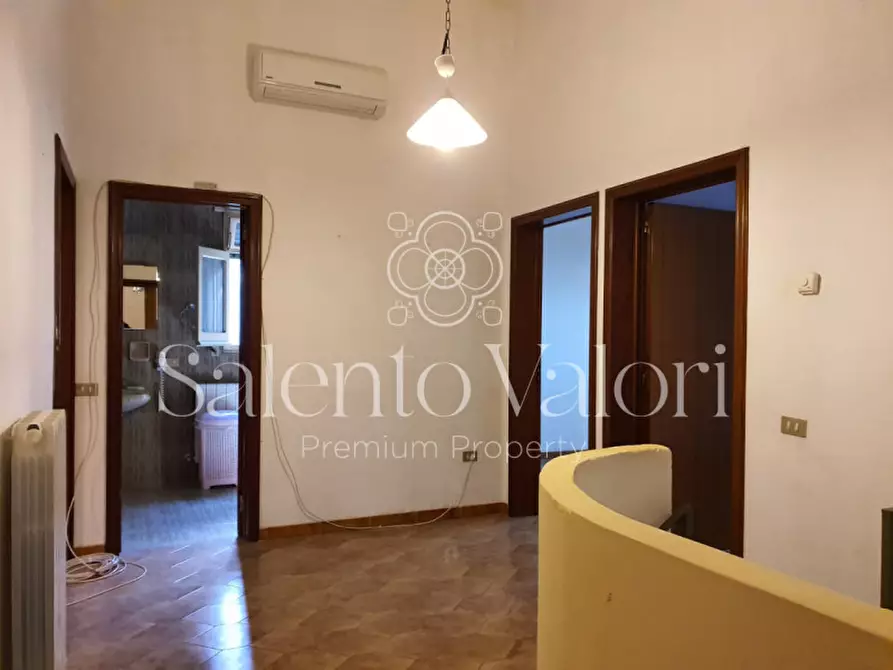 Immagine 27 di Villa in vendita  in Via Provinciale Collepasso a Parabita