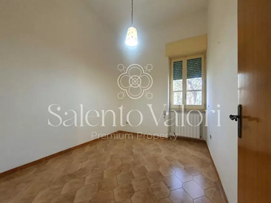 Immagine 40 di Villa in vendita  in Via Provinciale Collepasso a Parabita