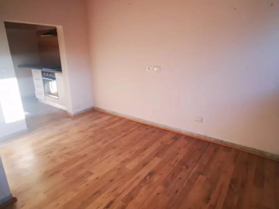 Immagine 8 di Appartamento in vendita  in Via Francesco Paglia a Catanzaro