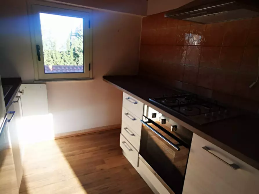 Immagine 15 di Appartamento in vendita  in Via Francesco Paglia a Catanzaro