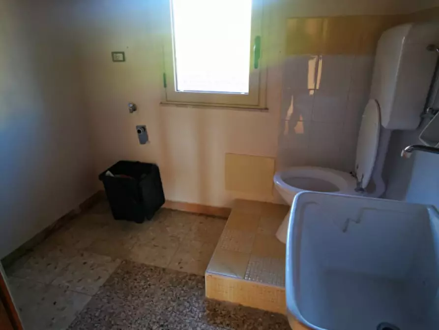 Immagine 19 di Appartamento in vendita  in Via Francesco Paglia a Catanzaro