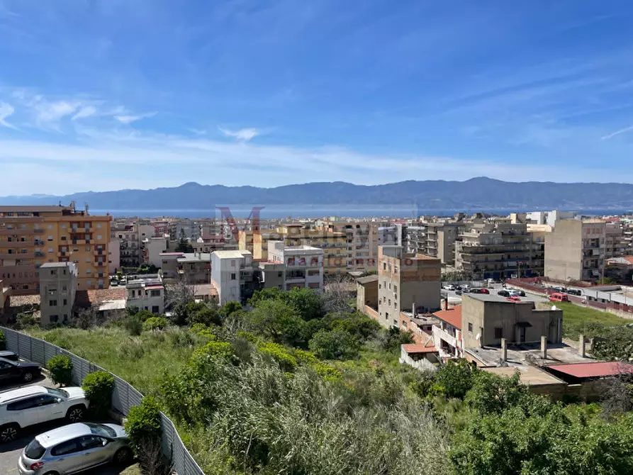 Immagine 2 di Appartamento in vendita  in 13 Via Padre Pio a Reggio Di Calabria