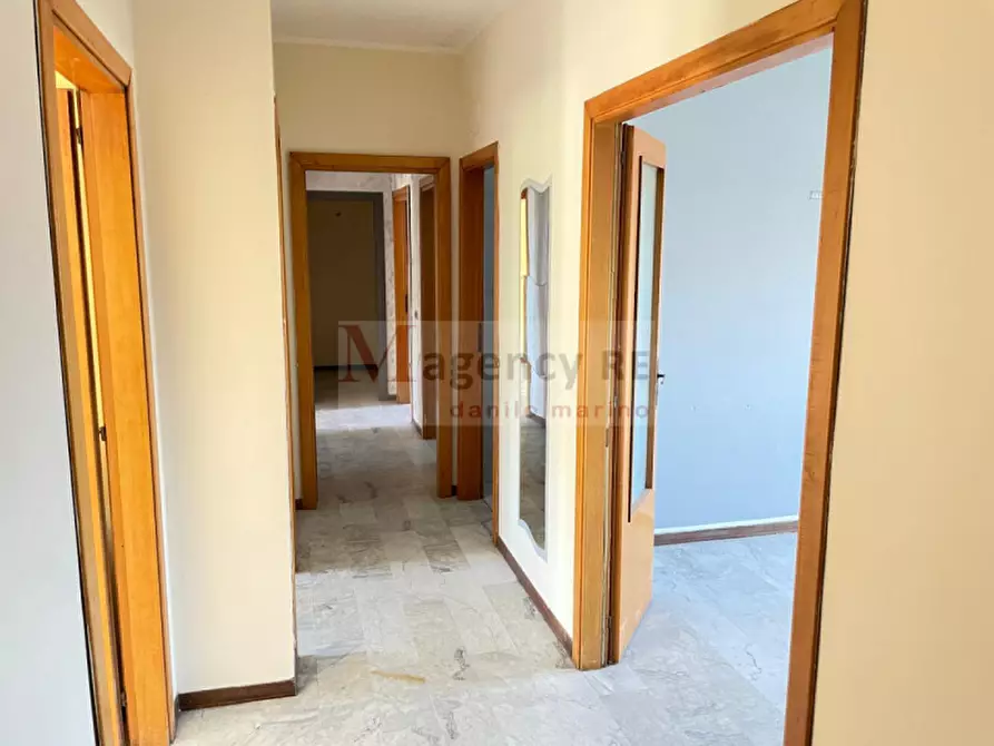 Immagine 13 di Appartamento in vendita  in 13 Via Padre Pio a Reggio Di Calabria