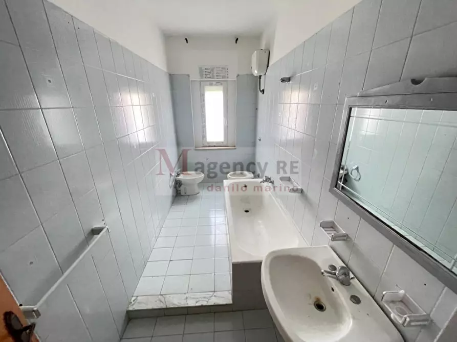 Immagine 17 di Appartamento in vendita  in 13 Via Padre Pio a Reggio Di Calabria