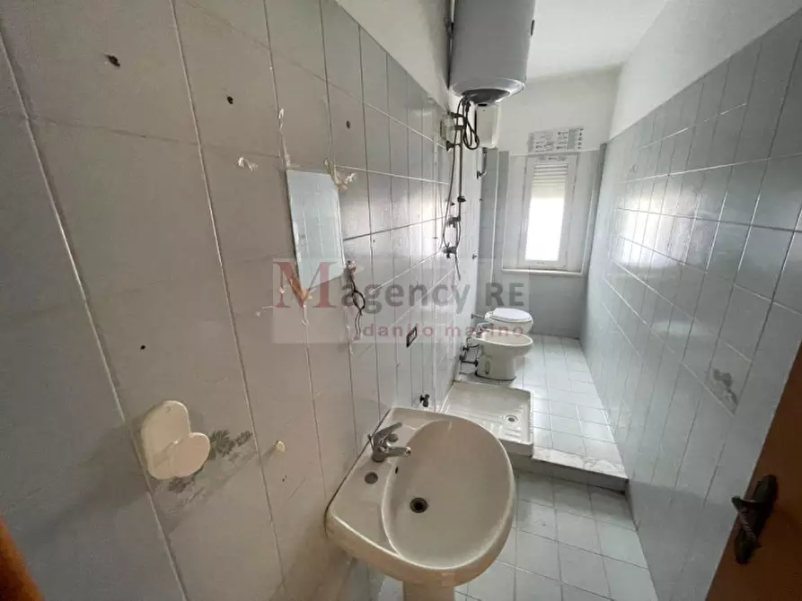 Immagine 19 di Appartamento in vendita  in 13 Via Padre Pio a Reggio Di Calabria