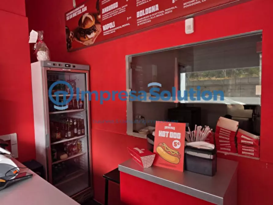 Immagine 13 di Attività commerciale in affitto  in Via Nuova Bagnoli a Napoli