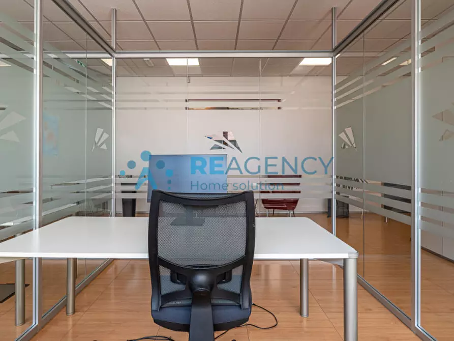 Immagine 10 di Ufficio in vendita  in via dell'edilizia 19 a Vicenza