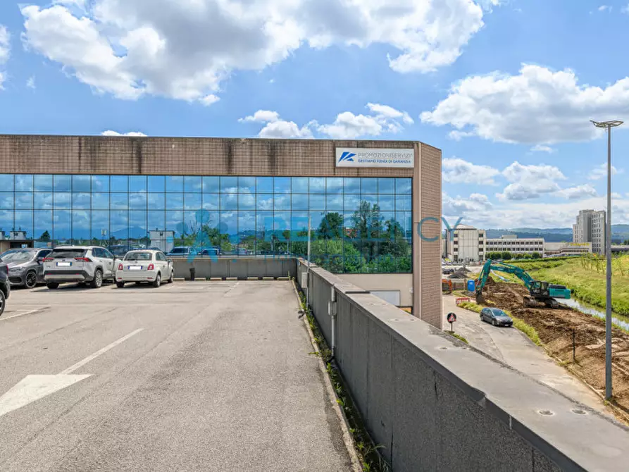 Immagine 33 di Ufficio in vendita  in via dell'edilizia 19 a Vicenza