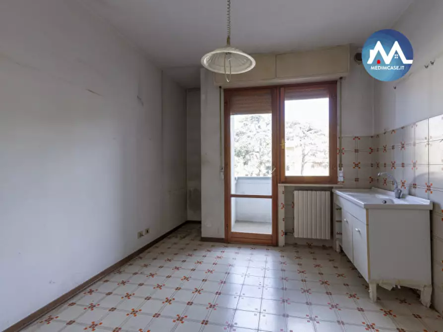 Immagine 8 di Appartamento in vendita  in Via Basento 16 a Pesaro