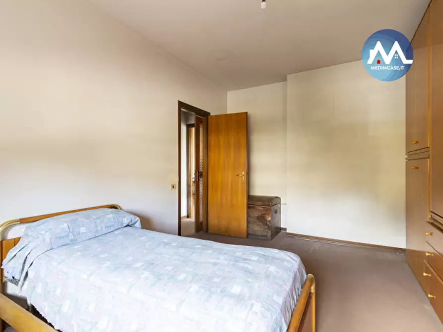 Immagine 13 di Appartamento in vendita  in Via Basento 16 a Pesaro