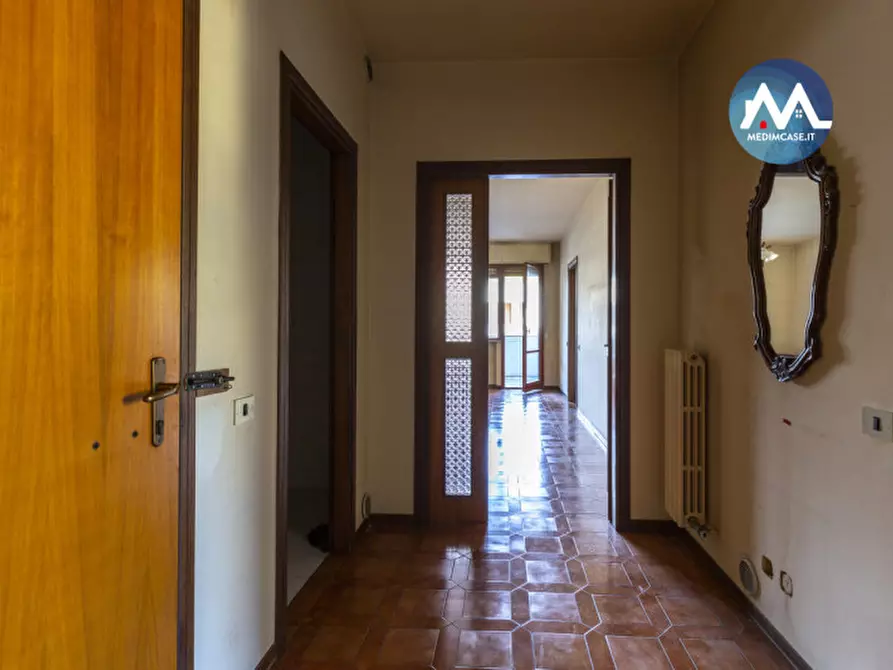 Immagine 16 di Appartamento in vendita  in Via Basento 16 a Pesaro