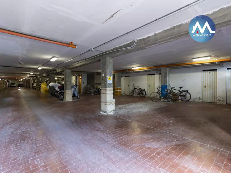 Immagine 18 di Appartamento in vendita  in Via Basento 16 a Pesaro