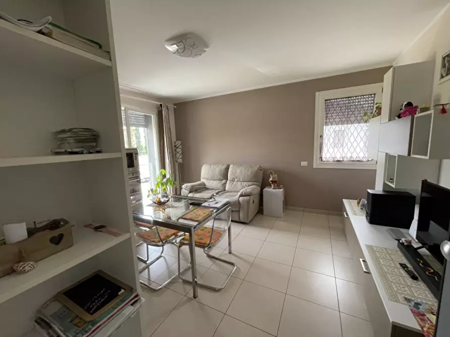 Immagine 4 di Appartamento in vendita  a Suzzara