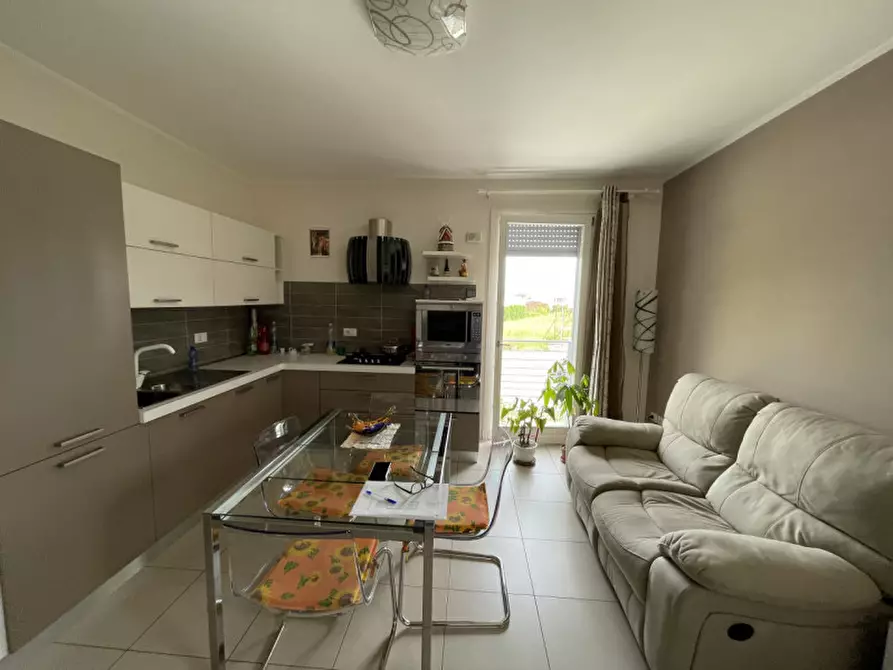 Immagine 6 di Appartamento in vendita  a Suzzara