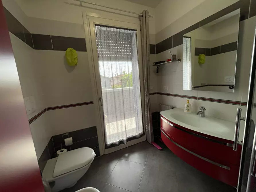 Immagine 21 di Appartamento in vendita  a Suzzara