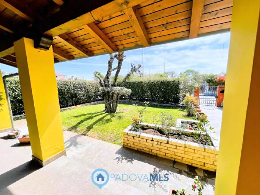 Immagine 3 di Villa in vendita  in Via Monte Cengio a Vigonza