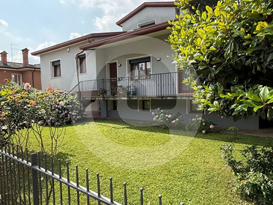 Immagine 10 di Casa indipendente in vendita  in Via Europa a Camposampiero