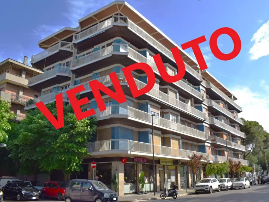 Immagine 1 di Appartamento in vendita  in VIALE L. MUZII a Pescara