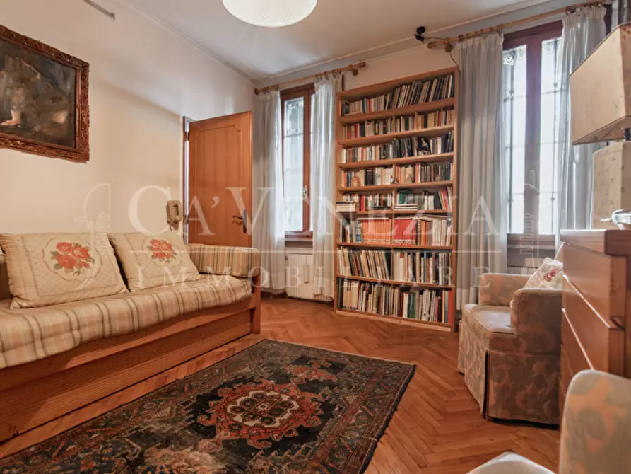Immagine 9 di Appartamento in vendita  a Venezia