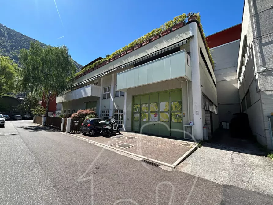 Immagine 5 di Capannone industriale in vendita  a Bolzano