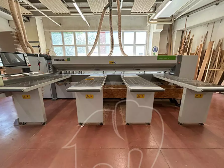 Immagine 25 di Capannone industriale in vendita  a Bolzano