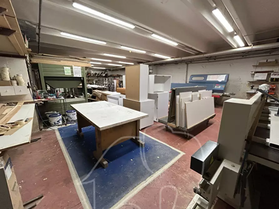 Immagine 29 di Capannone industriale in vendita  a Bolzano