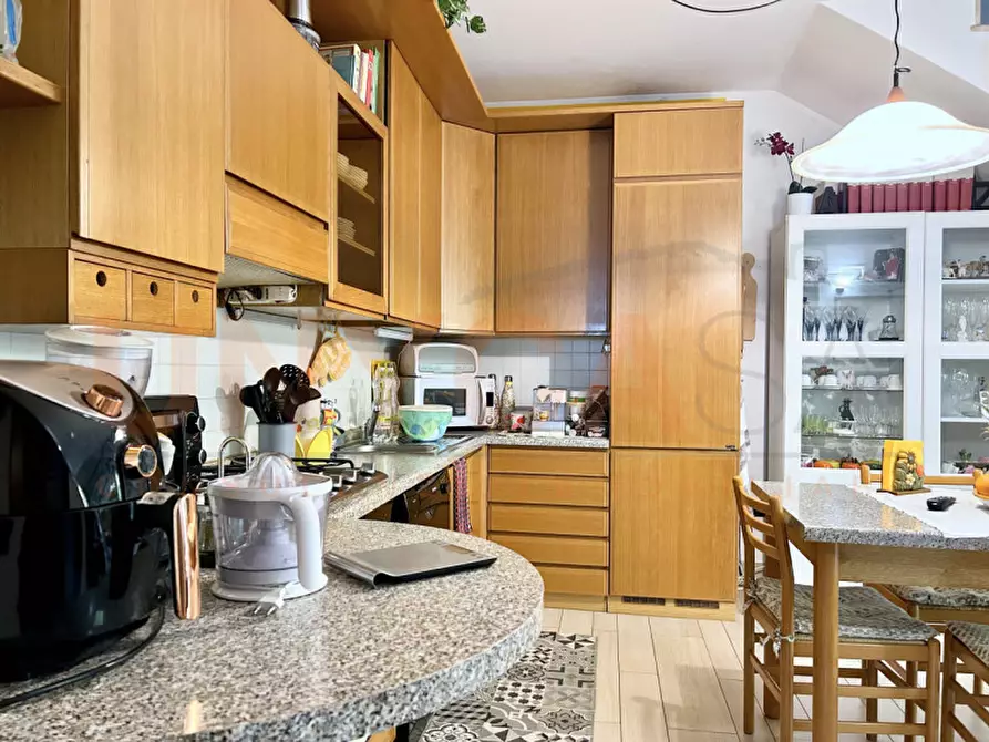 Immagine 5 di Casa quadrifamiliare in vendita  in via Niccolò Tommaseo, 47 a Castegnero