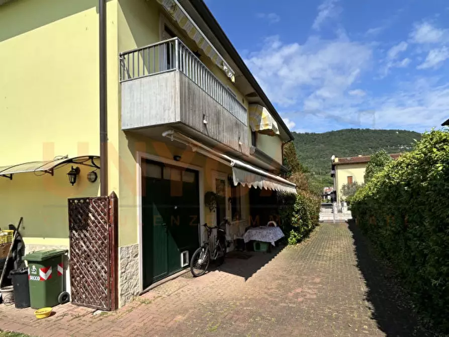 Immagine 19 di Casa quadrifamiliare in vendita  in via Niccolò Tommaseo, 47 a Castegnero