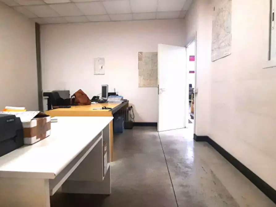 Immagine 10 di Capannone industriale in vendita  a Padova