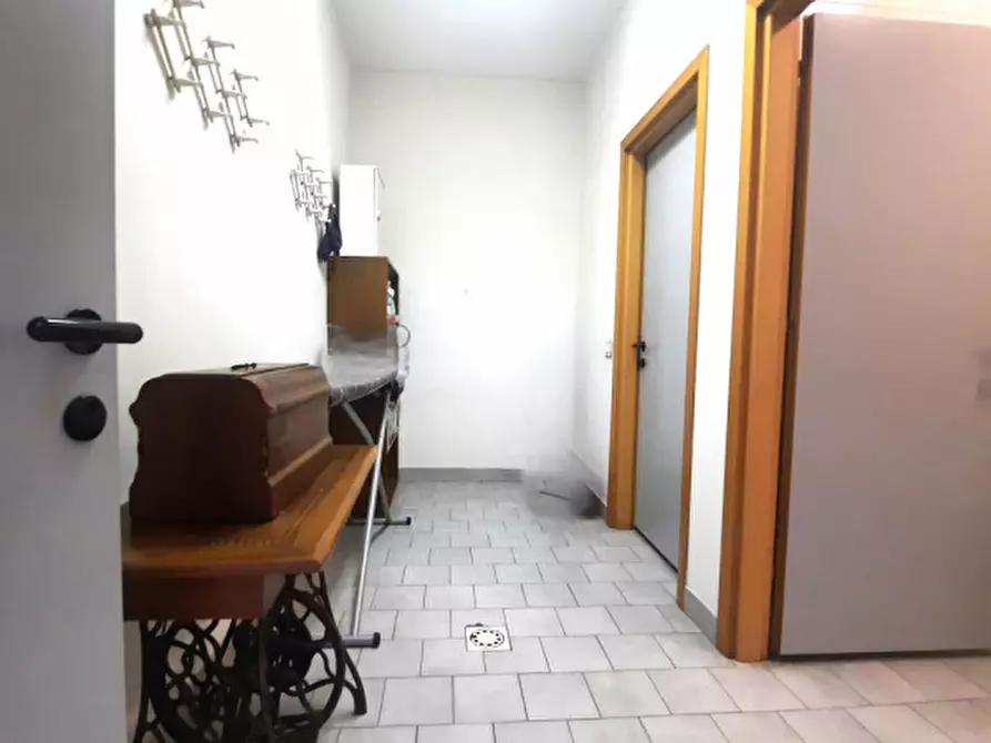 Immagine 14 di Capannone industriale in vendita  a Padova