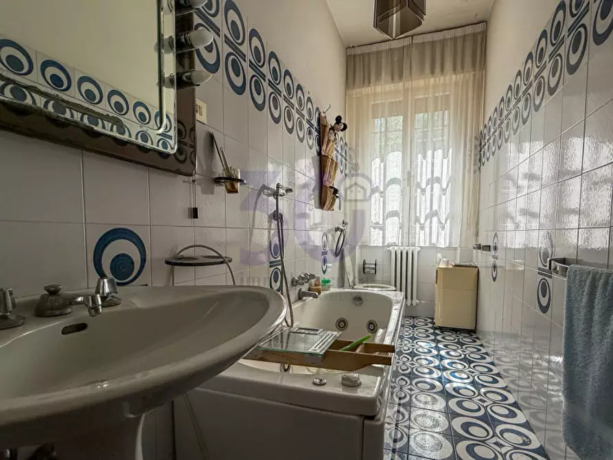 Immagine 9 di Villa in vendita  in Villalba a Arezzo