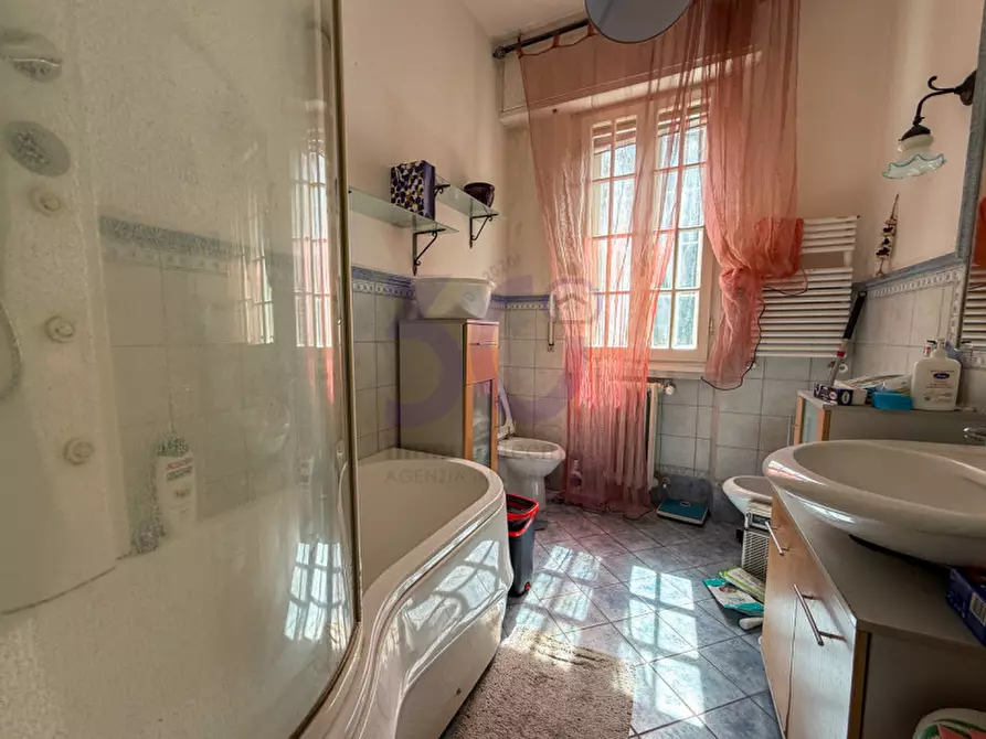 Immagine 15 di Villa in vendita  in Villalba a Arezzo