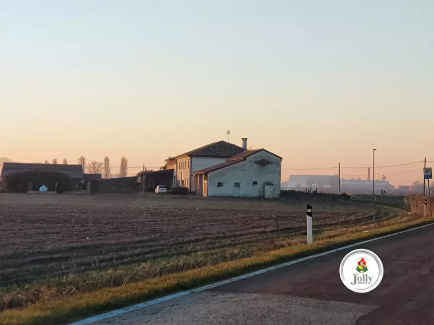 Immagine 2 di Casa indipendente in vendita  in Via Frassine a Correzzola