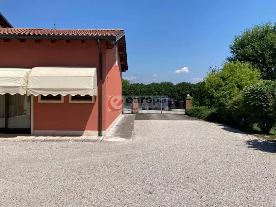 Immagine 6 di Rustico / casale in vendita  in v. Caffarette a Bolzano Vicentino