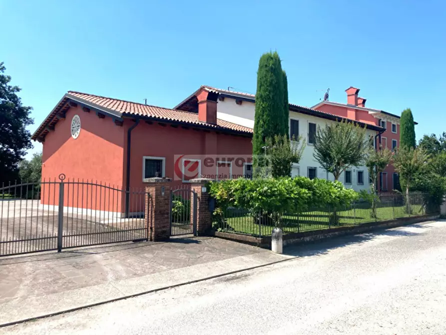 Immagine 7 di Rustico / casale in vendita  in v. Caffarette a Bolzano Vicentino