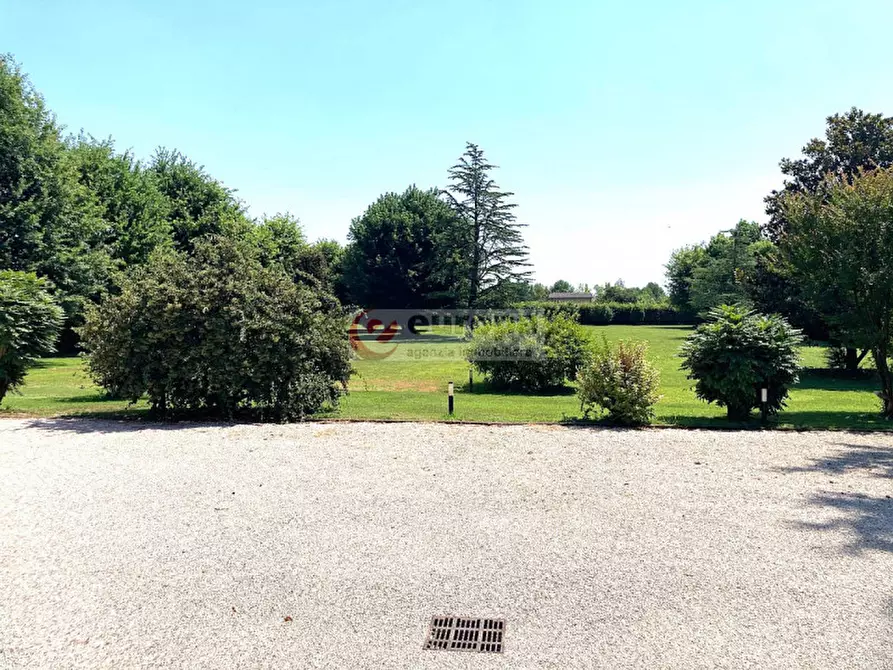 Immagine 10 di Rustico / casale in vendita  in v. Caffarette a Bolzano Vicentino