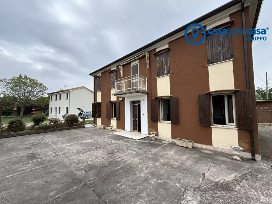 Immagine 1 di Casa indipendente in vendita  in Villadose, Via Attilio Aurelio Rizzo a Villadose