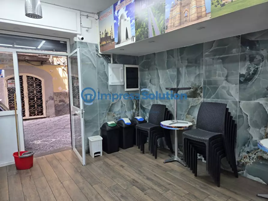 Immagine 15 di Attività commerciale in vendita  in Via Giuseppe Ferrigni a Napoli
