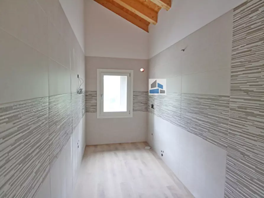 Immagine 8 di Appartamento in vendita  in Via Copernico a Salzano