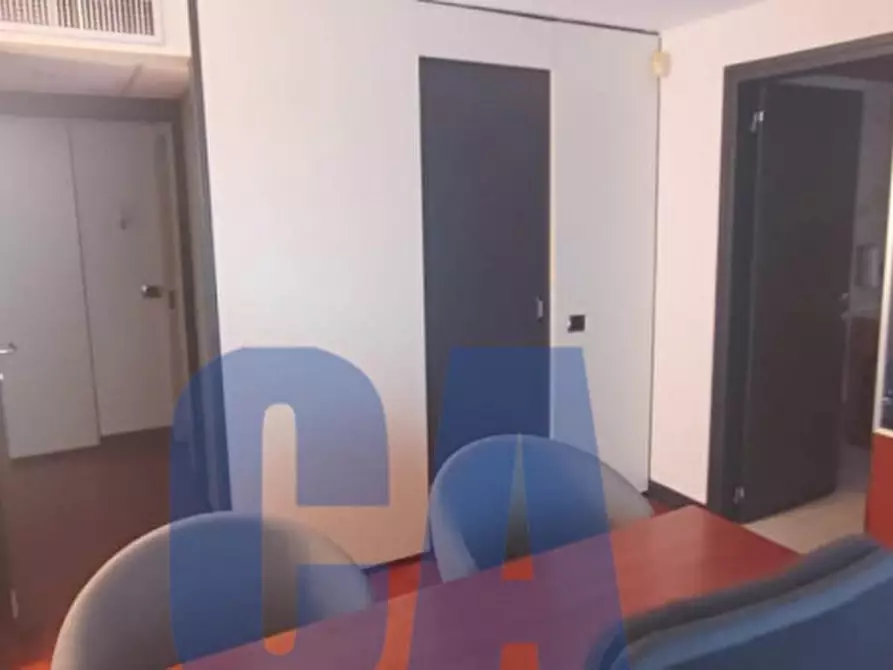Immagine 3 di Ufficio in affitto  in VIALE DELLA LIBERAZIONE a Milano
