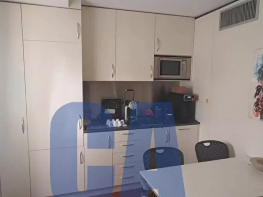 Immagine 7 di Ufficio in affitto  in VIALE DELLA LIBERAZIONE a Milano