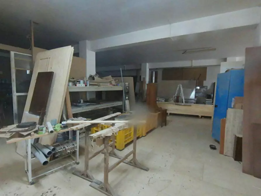 Immagine 3 di Capannone industriale in vendita  in Via F.G. Coppola, N. 1 a Spezzano Albanese