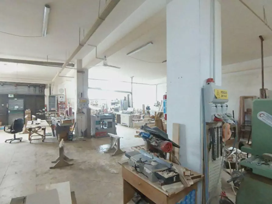 Immagine 4 di Capannone industriale in vendita  in Via F.G. Coppola, N. 1 a Spezzano Albanese