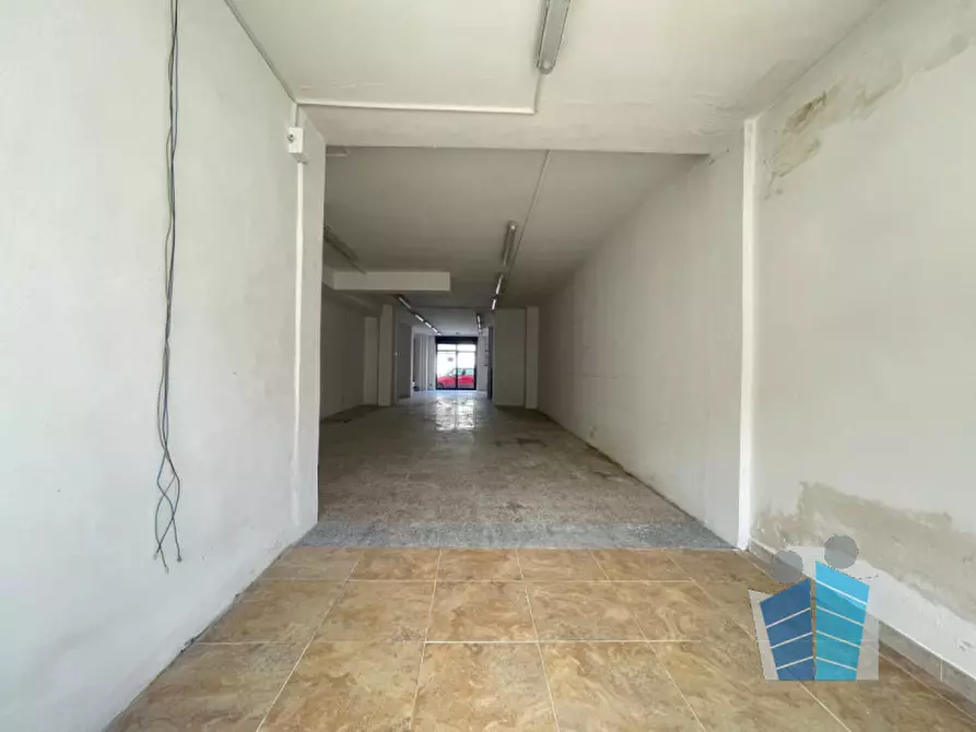 Immagine 6 di Negozio in affitto  in Via Piero Gobetti a Lecce