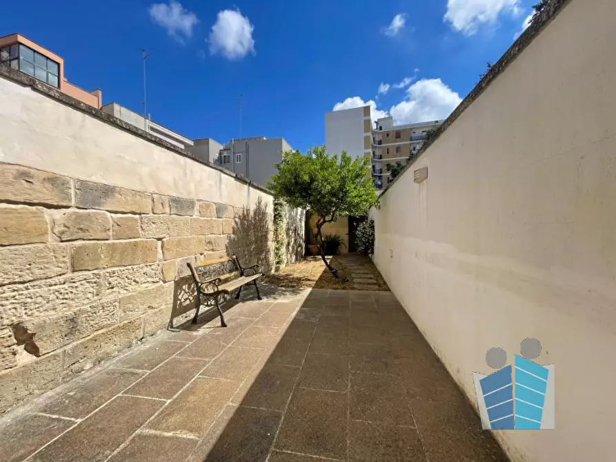 Immagine 9 di Negozio in affitto  in Via Piero Gobetti a Lecce