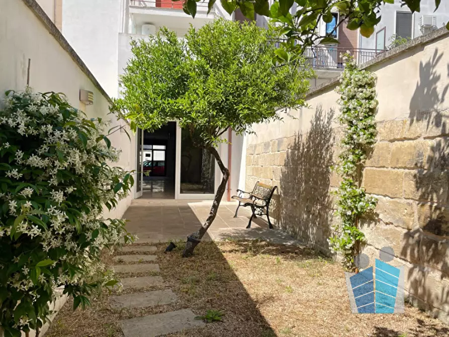 Immagine 13 di Negozio in affitto  in Via Piero Gobetti a Lecce