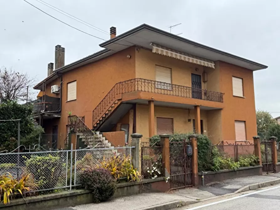 Immagine 1 di Casa indipendente in vendita  in Strada di Bertesina, 369 a Vicenza